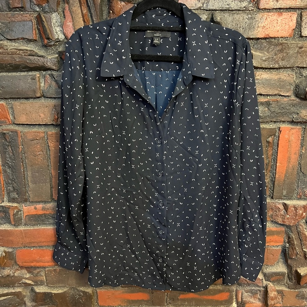 Banana Republic Navy & White Button-up Blouse LP